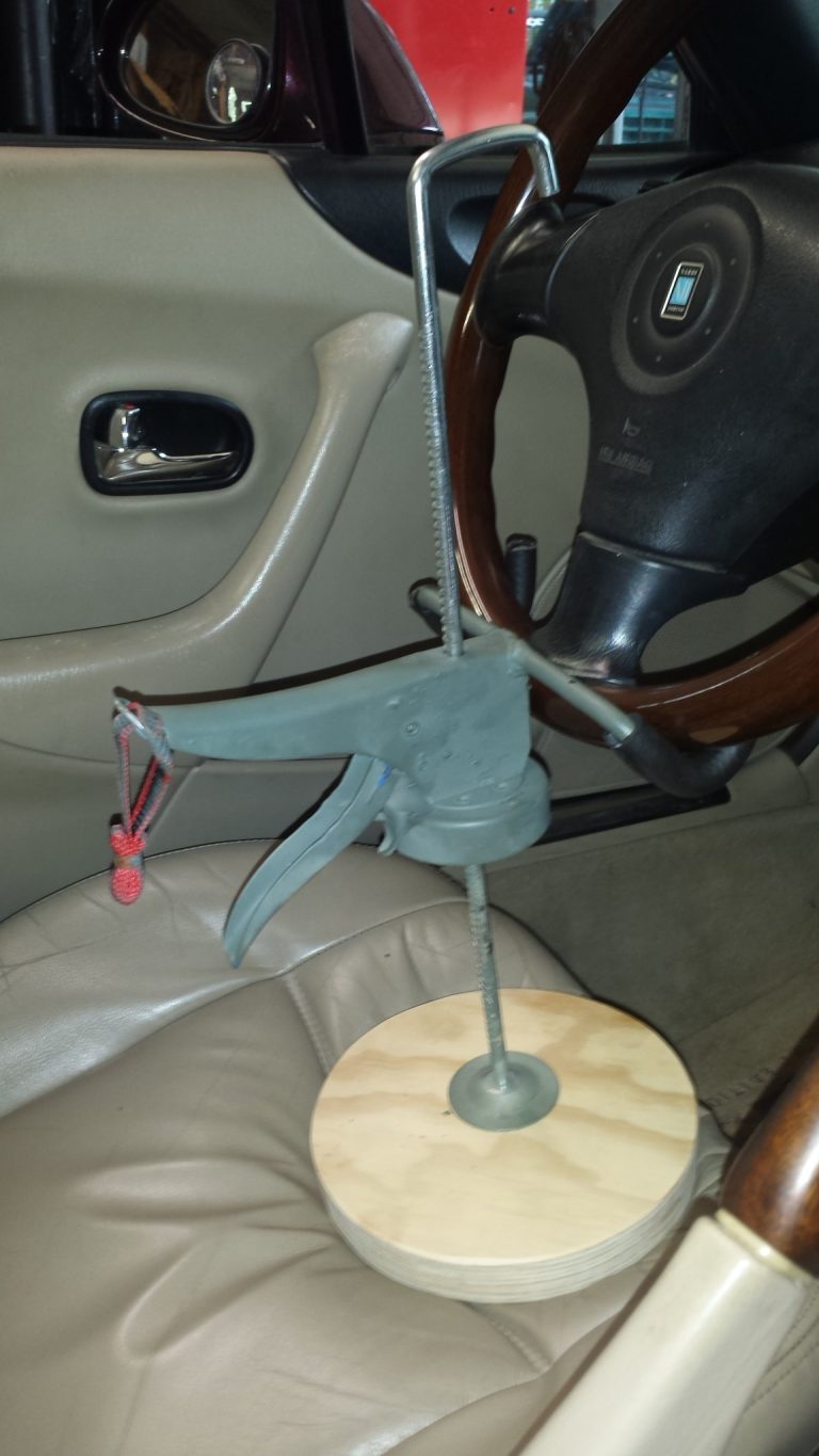 Alignment Steering Wheel Holder Mostly Miata