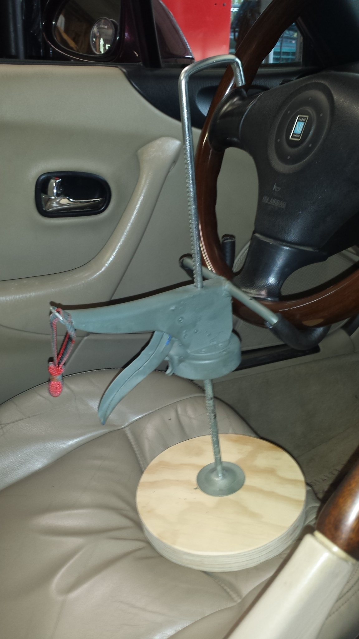 Alignment Steering Wheel Holder Mostly Miata